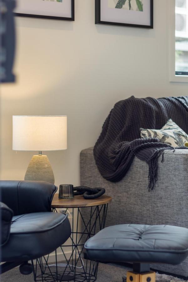 Appartement Peaceful Park View Townhouse 2 Bed W/Carpark à Christchurch Extérieur photo