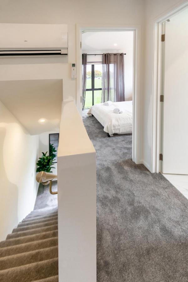 Appartement Peaceful Park View Townhouse 2 Bed W/Carpark à Christchurch Extérieur photo