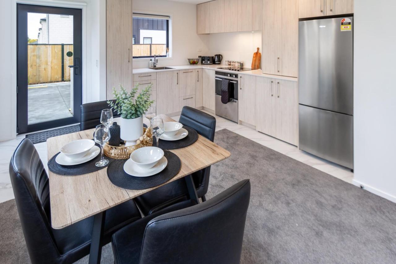 Appartement Peaceful Park View Townhouse 2 Bed W/Carpark à Christchurch Extérieur photo